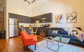 Mccormick Place 420 Friendly 3Br-2Ba In Downtown Chicago With Optional Parking For 8 Guests